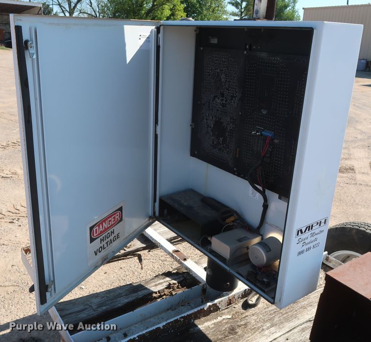 image for item GS9811 2004 MPH radar speed detector