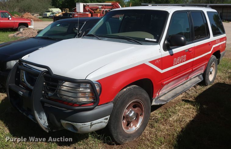image for item GS9816 2000 Ford Explorer  SUV
