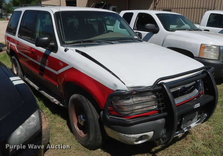 image for item GS9816 2000 Ford Explorer  SUV