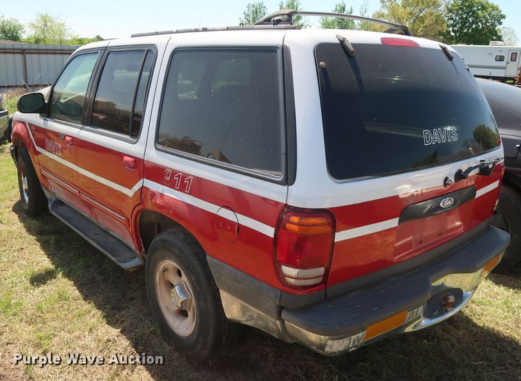 image for item GS9816 2000 Ford Explorer  SUV