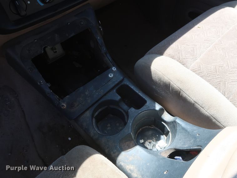 image for item GS9816 2000 Ford Explorer  SUV