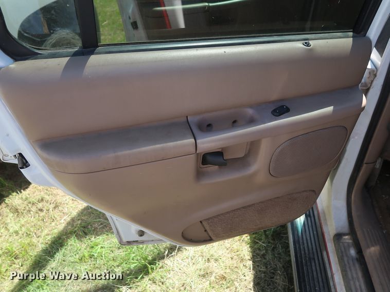 image for item GS9816 2000 Ford Explorer  SUV