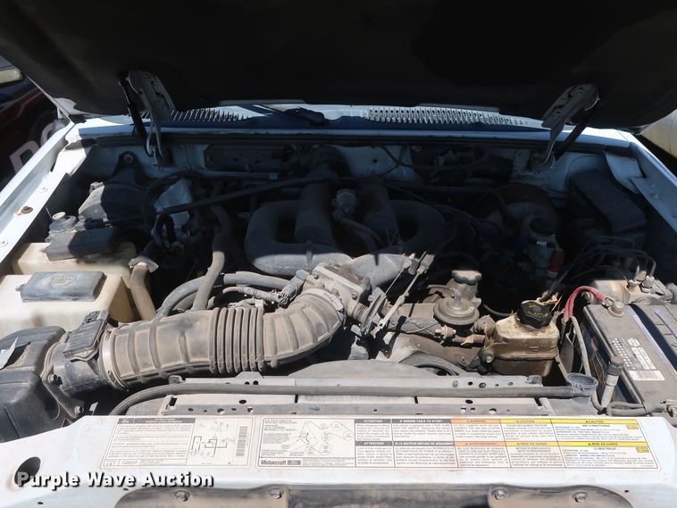 image for item GS9816 2000 Ford Explorer  SUV