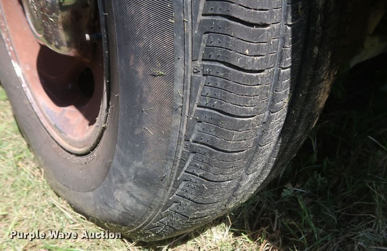 image for item GS9816 2000 Ford Explorer  SUV