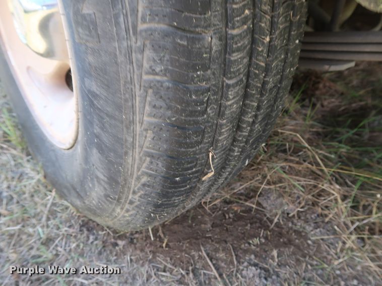 image for item GS9816 2000 Ford Explorer  SUV