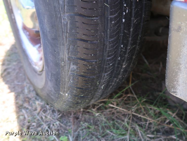 image for item GS9816 2000 Ford Explorer  SUV