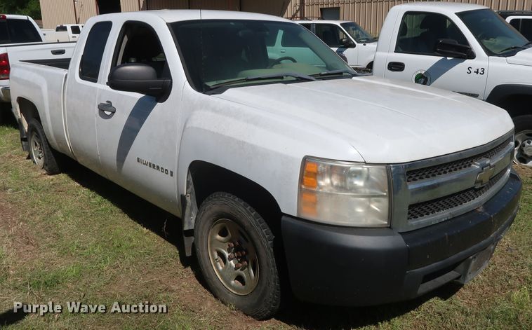 image for item GS9817 2007 Chevrolet Silverado 1500  Ext. Cab pickup truck