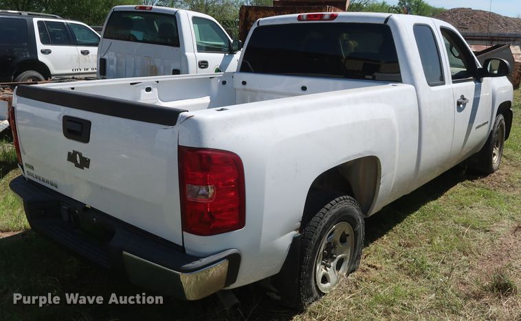 image for item GS9817 2007 Chevrolet Silverado 1500  Ext. Cab pickup truck