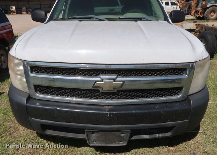 image for item GS9817 2007 Chevrolet Silverado 1500  Ext. Cab pickup truck