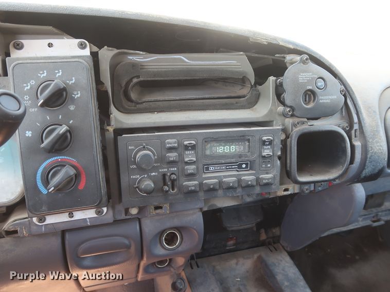 image for item GS9819 2000 Dodge Ram 1500  Club Cab pickup truck