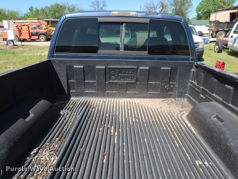 image for item GS9819 2000 Dodge Ram 1500  Club Cab pickup truck
