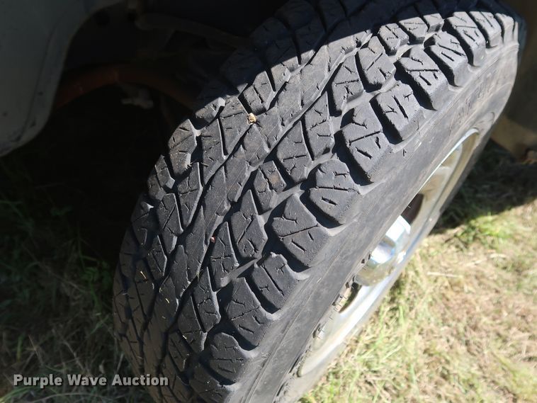 image for item GS9819 2000 Dodge Ram 1500  Club Cab pickup truck