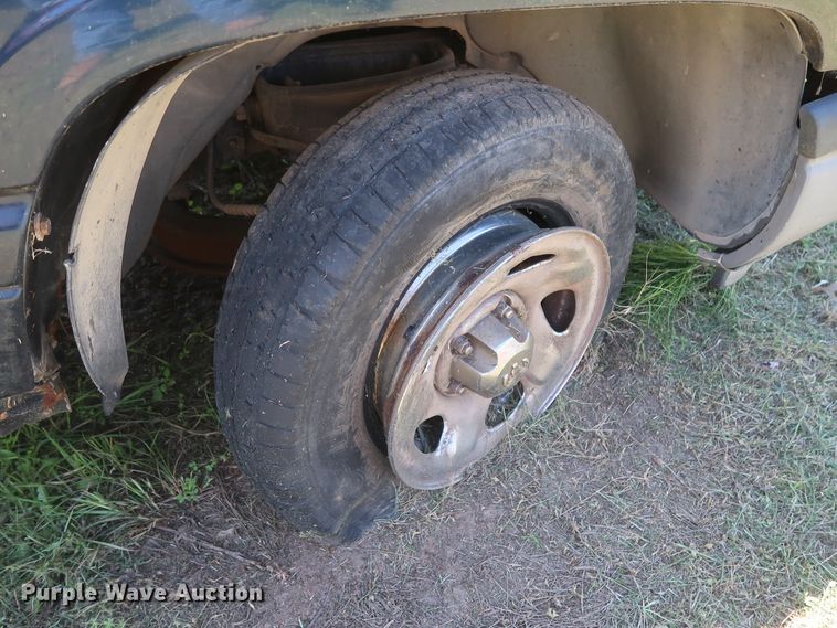 image for item GS9819 2000 Dodge Ram 1500  Club Cab pickup truck