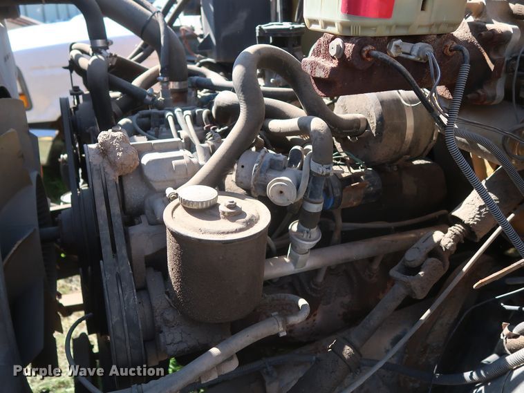 image for item GS9823 1990 Ford F700 dump truck