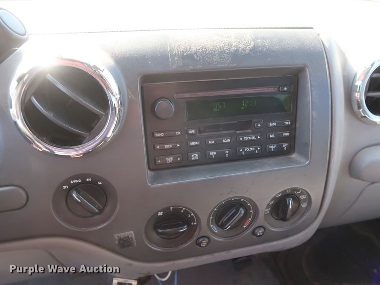 image for item GS9824 2005 Ford Expedition  SUV