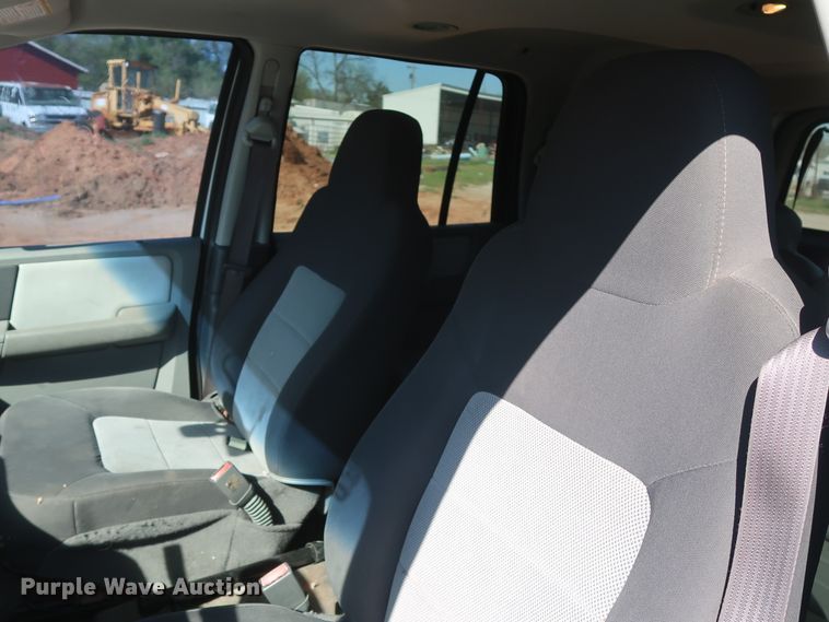 image for item GS9824 2005 Ford Expedition  SUV