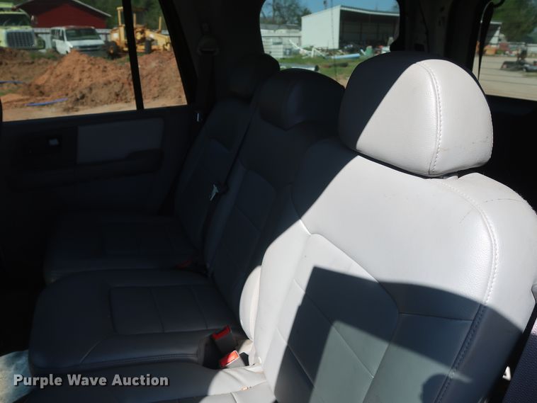image for item GS9824 2005 Ford Expedition  SUV