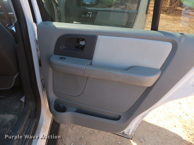 image for item GS9824 2005 Ford Expedition  SUV