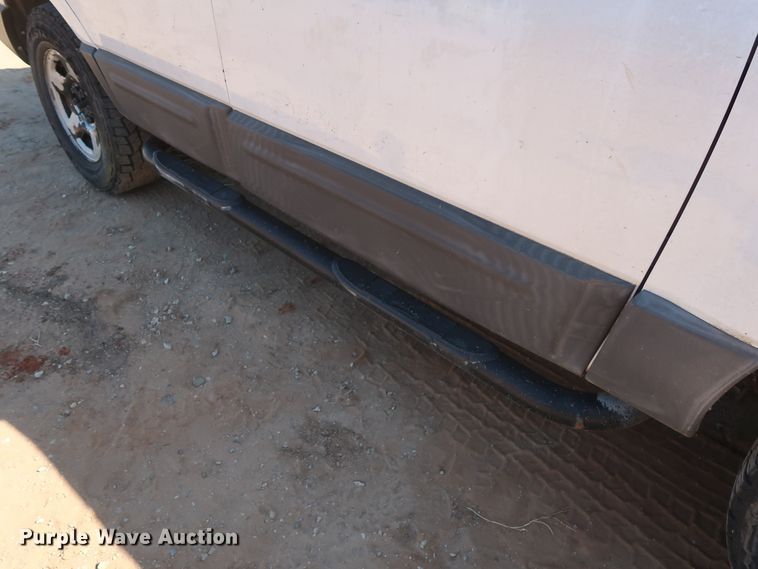 image for item GS9824 2005 Ford Expedition  SUV