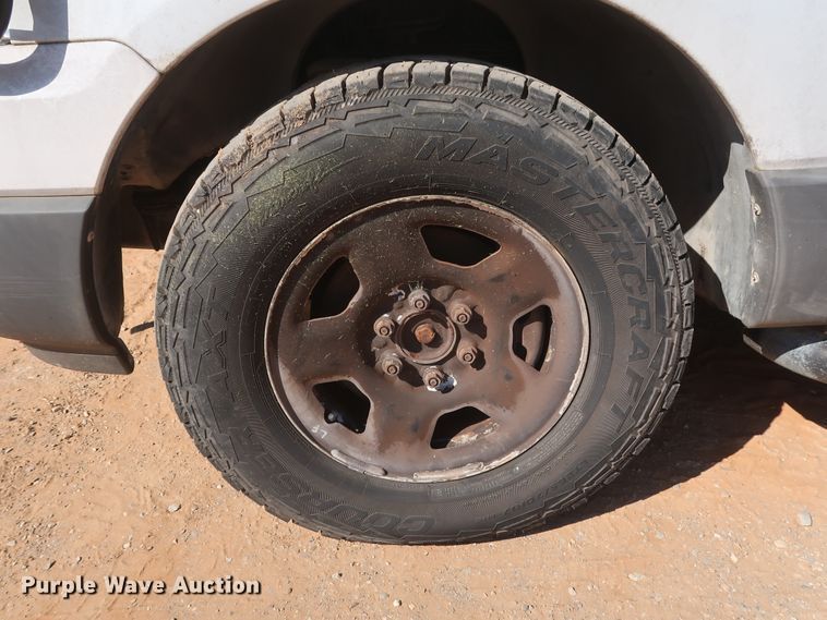 image for item GS9824 2005 Ford Expedition  SUV