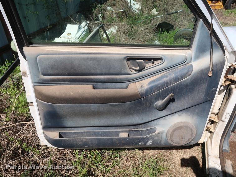 image for item GS9830 1996 Chevrolet S10  pickup truck