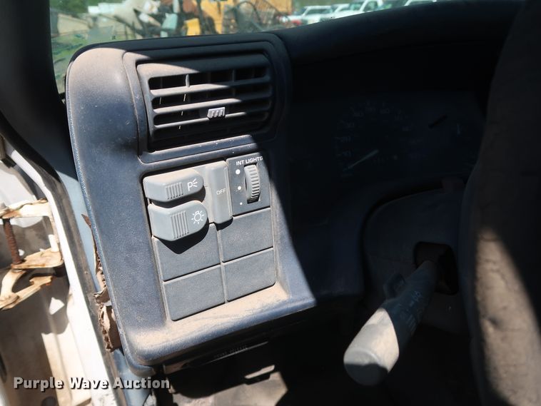 image for item GS9830 1996 Chevrolet S10  pickup truck