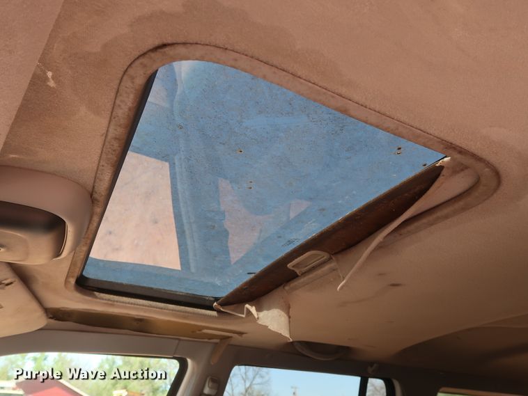 image for item GS9832 1999 Ford Explorer XLT  SUV