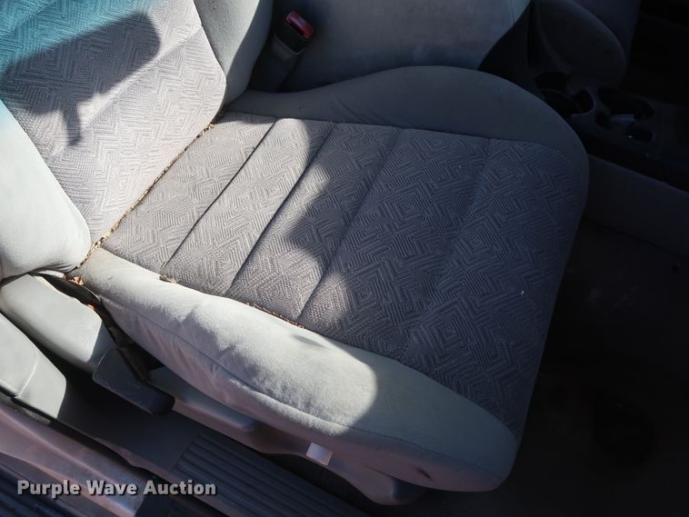 image for item GS9832 1999 Ford Explorer XLT  SUV