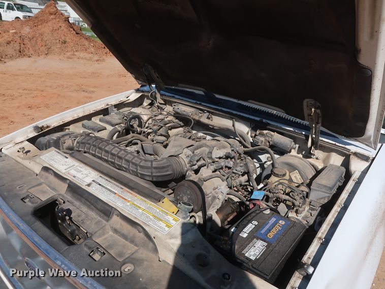 image for item GS9832 1999 Ford Explorer XLT  SUV