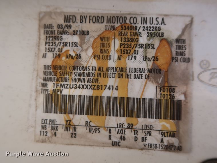 image for item GS9832 1999 Ford Explorer XLT  SUV