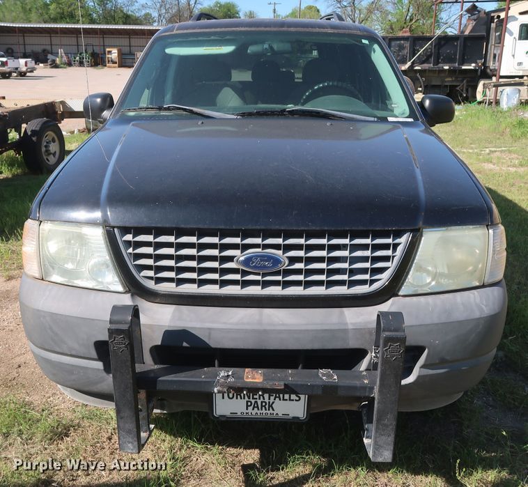 image for item GS9833 2004 Ford Explorer  SUV