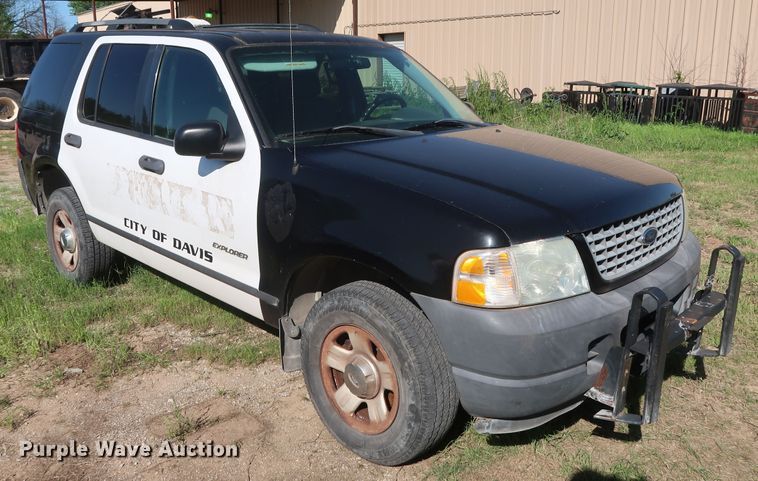 image for item GS9833 2004 Ford Explorer  SUV