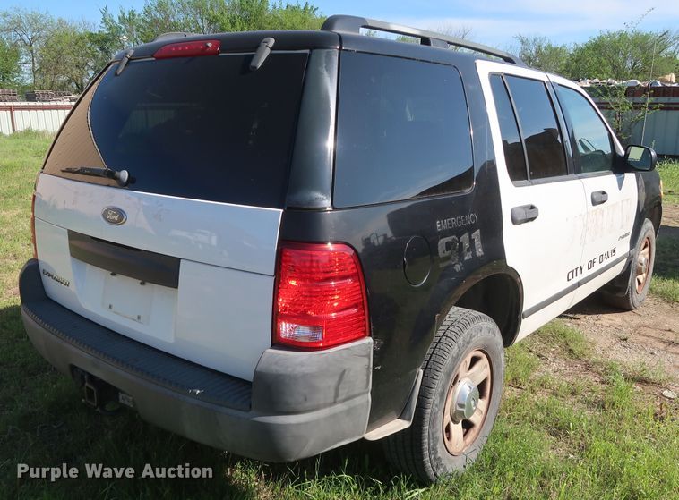 image for item GS9833 2004 Ford Explorer  SUV