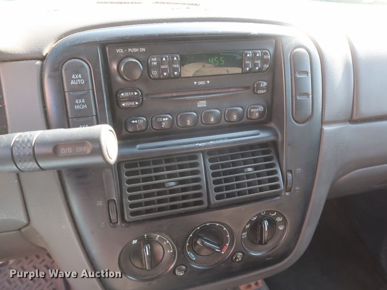 image for item GS9833 2004 Ford Explorer  SUV