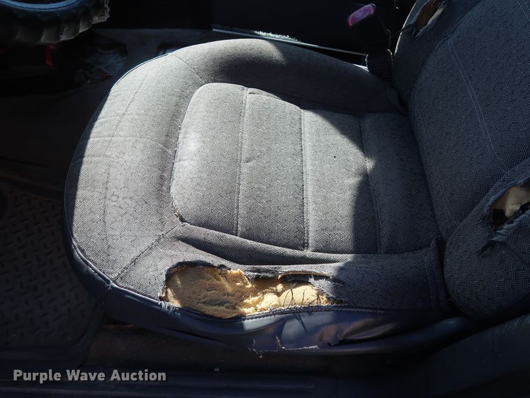 image for item GS9833 2004 Ford Explorer  SUV