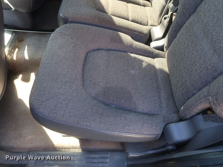 image for item GS9833 2004 Ford Explorer  SUV