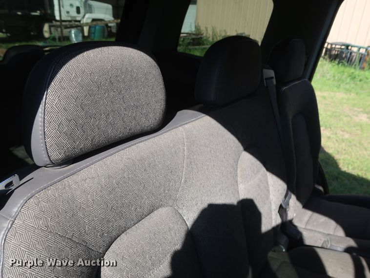 image for item GS9833 2004 Ford Explorer  SUV