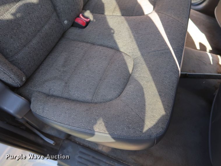 image for item GS9833 2004 Ford Explorer  SUV