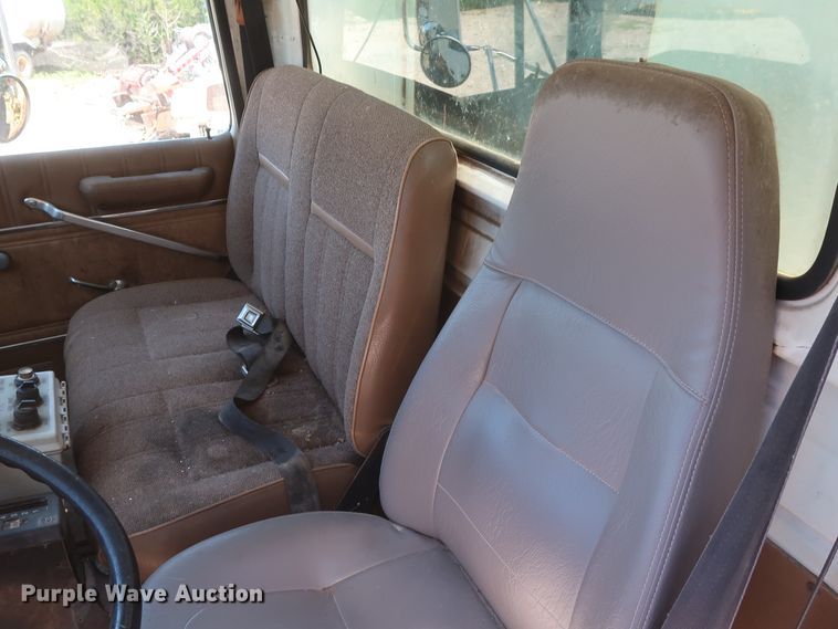 image for item GS9836 1996 Ford L8000 Impac refuse truck