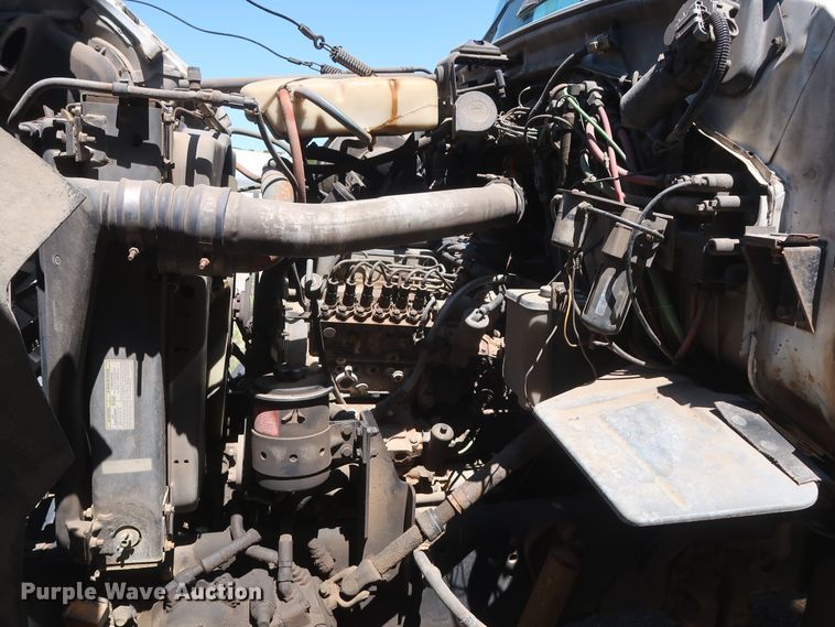 image for item GS9836 1996 Ford L8000 Impac refuse truck