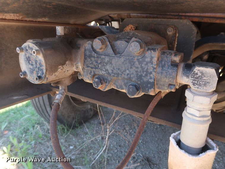 image for item GS9836 1996 Ford L8000 Impac refuse truck