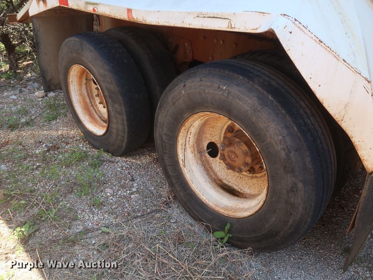 image for item GS9836 1996 Ford L8000 Impac refuse truck