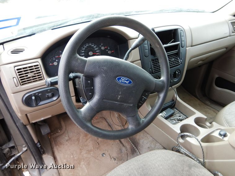 image for item GT9725 2003 Ford Explorer  SUV