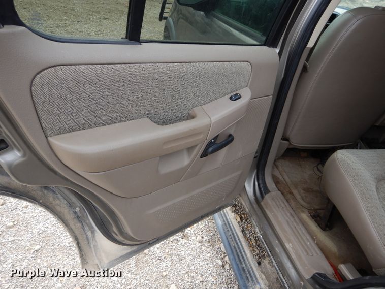 image for item GT9725 2003 Ford Explorer  SUV