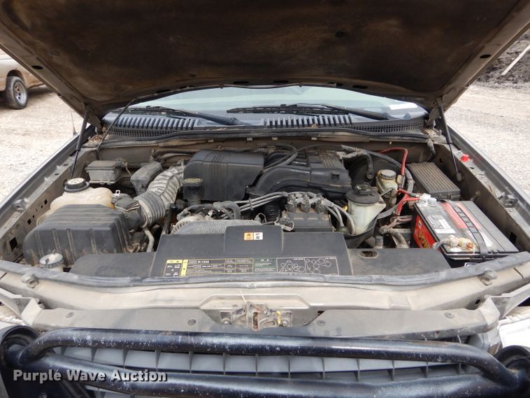 image for item GT9725 2003 Ford Explorer  SUV