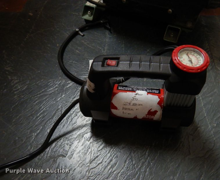 image for item GX9880 (2) air compressors