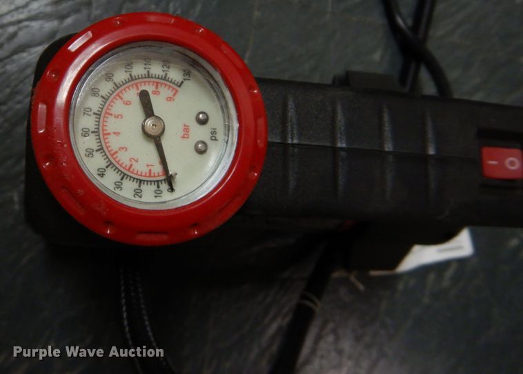 image for item GX9880 (2) air compressors