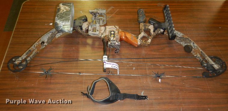 image for item GX9885 PSE Stringray compound bow