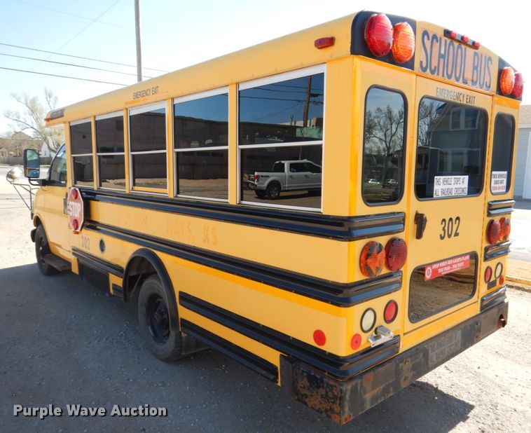 image for item GX9894 2001 GMC Savana G3500 Collins school bus