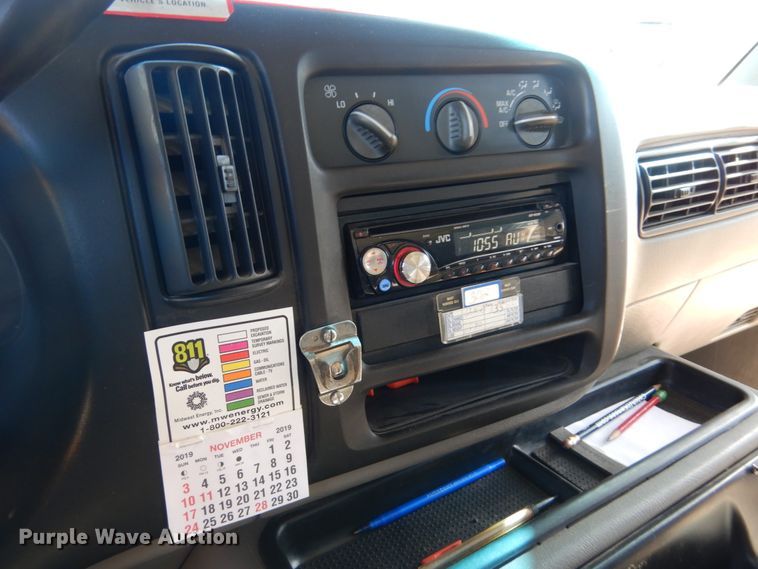 image for item GX9894 2001 GMC Savana G3500 Collins school bus